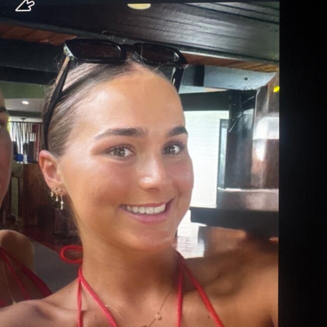 Babysitter in Sydney: Chloe