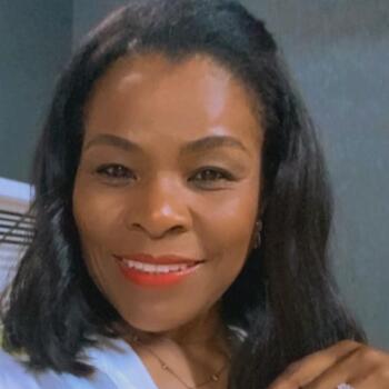 Babá em Uberaba: Angélica