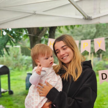Babysitter Montluel: Coline