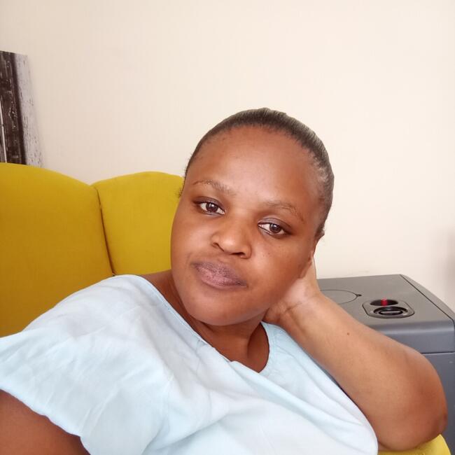 Babysitter in Port Elizabeth: Kholiswa