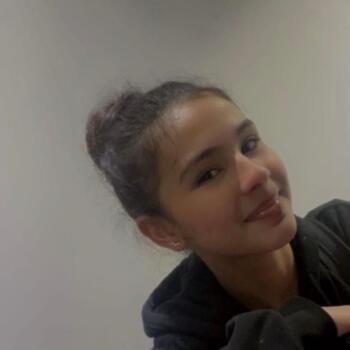 Baby-sitter in Brossard: Melak