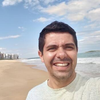 Trabajo para niñera en Brasilia: trabajo para niñera Leonaldo
