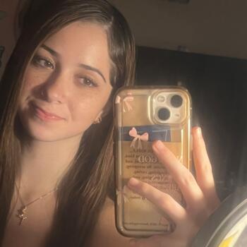 Babysitter in Griffith (Indiana): Alena