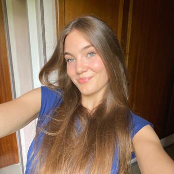 Babysitter in Dijon: Gwenaelle