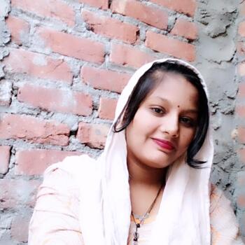 बेबीसिटर नई दिल्ली: Simmi