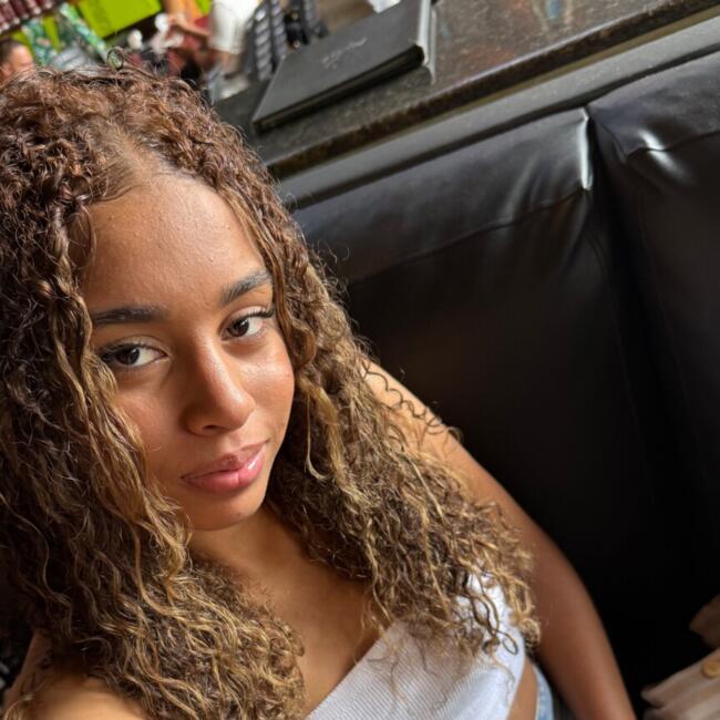 Babá em Trindade: Ana Elisa