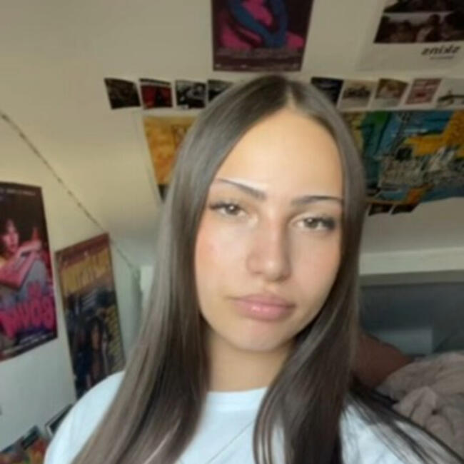 Babysitter in Orléans: Sheli