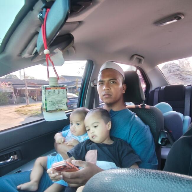 Babysitting job in Batu Caves: Ummu