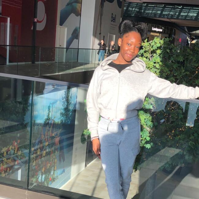 Babysitter in Côte-Saint-Luc: Jaynell