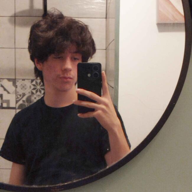 Babysitter in Mormant: Clément