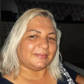 Babysitter in Cuiabá: Aparecida Vitória de Oliveira
