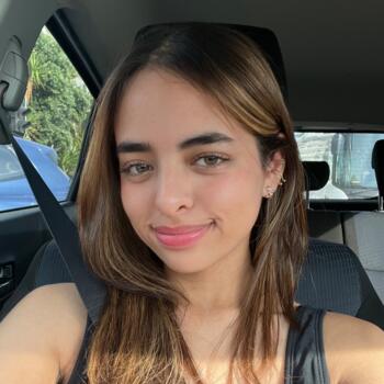 Babysitter in Cape Town: Dhaakirah