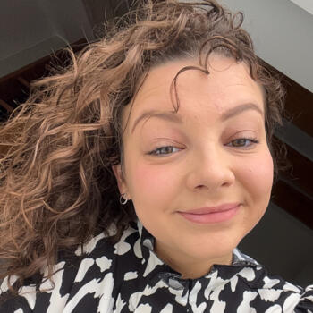 Babysitter in Roche-lez-Beaupré: Clara