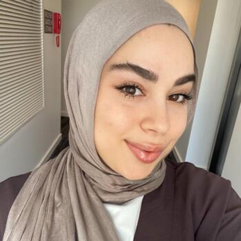 Babysitter Sydney: Malak