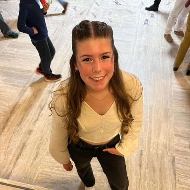 Babysitter in Talence: Lucy