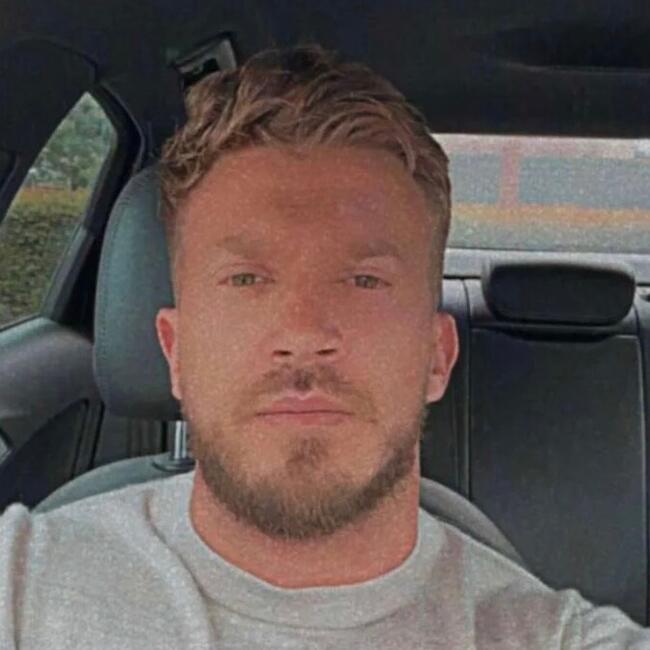 Babysitting job in Jemeppe-sur-Sambre: Romuald