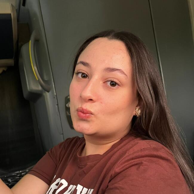 Babysitter in Sertãozinho: Alice