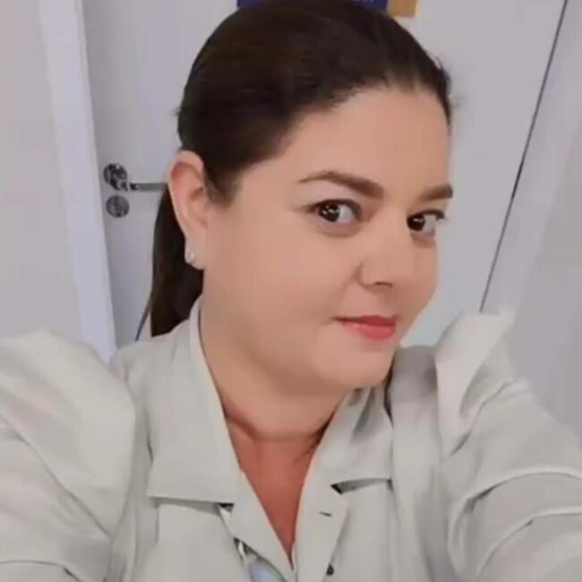 Canguro en Fuengirola: Aline Moura