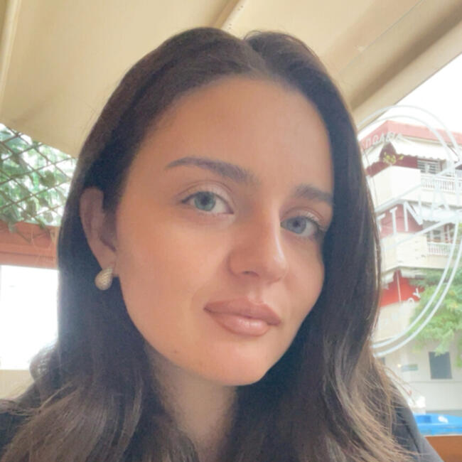 Babysitter στην περιοχή Θεσσαλονίκη: Κωνσταντίνα