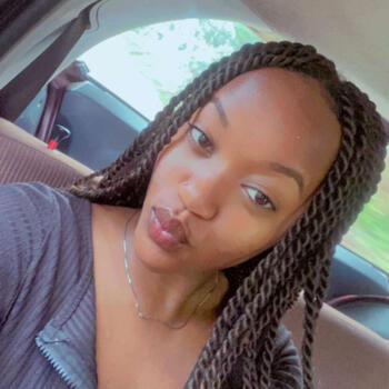 Babysitter in Nairobi: Ashlee