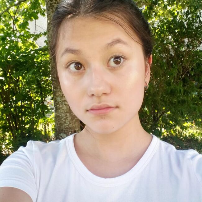 Babysitter in Antony: Yunbi