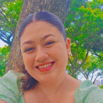 Babysitter in Curitiba: Rhayanny