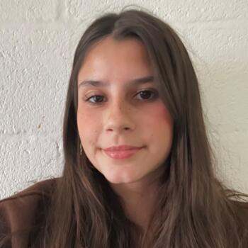 Babysitter in Linkebeek: Iris