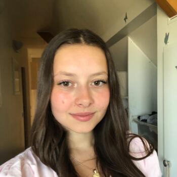 Babysitter in Dijon: Camille