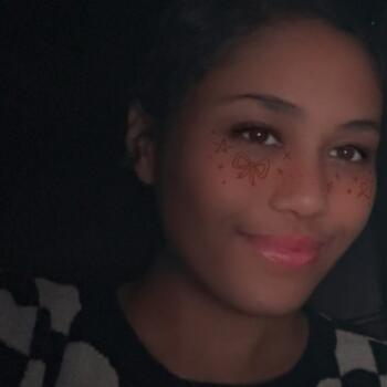 Babysitter in Brooklyn: AKasha