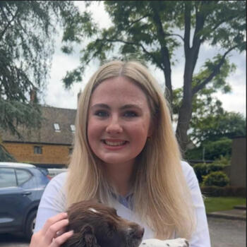Babysitter in Chipping Norton: Charlotte