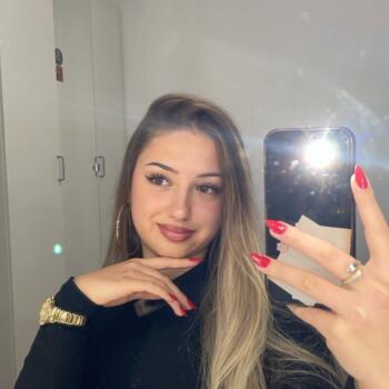 Babysitter in Perugia: Marina