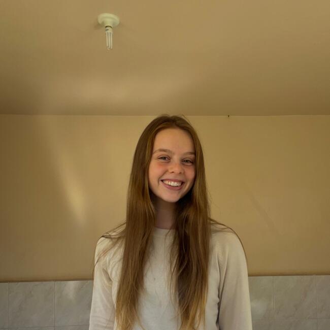 Babysitter in Dois Irmãos (Rio Grande do Sul): Nicole