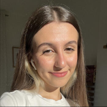 Babysitter Prévessin-Moëns: Maria