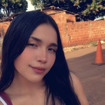 Babysitter Campo Grande: Emilly