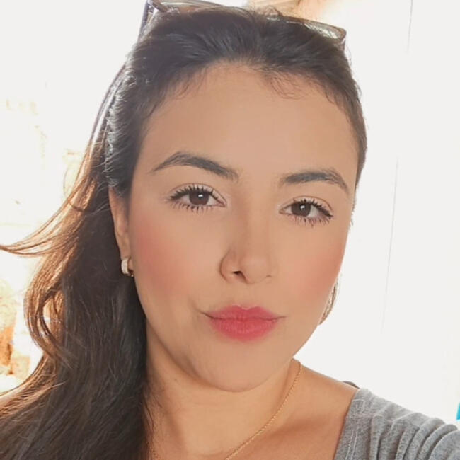 Babysitter in Poços de Caldas: Viviane