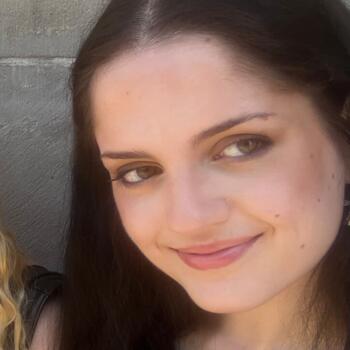 Babysitter Brisbane: Hannah