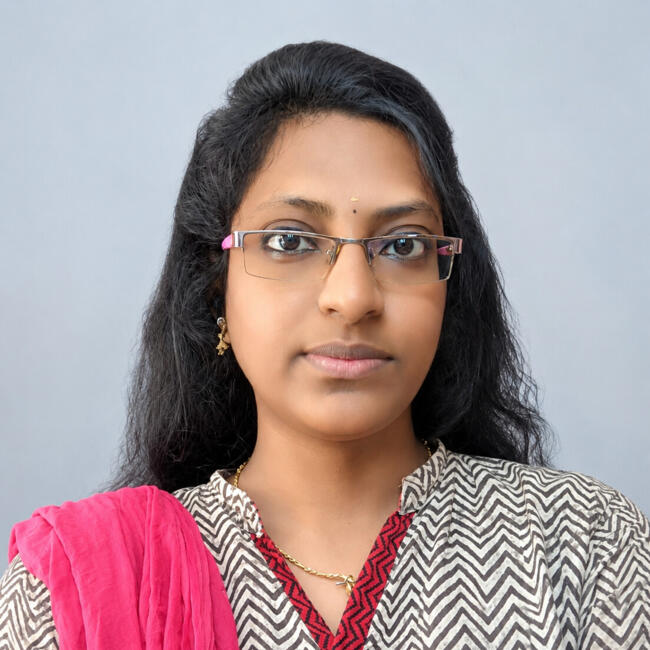 चेन्नई में बेबीसिटर: MONISHA