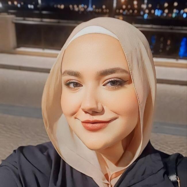 جليسة أطفال في إمارة الشارقة: Sama