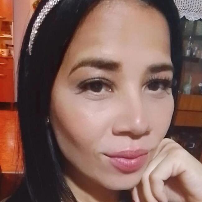 Babysitter in Caracas: Yenny