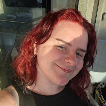 Babysitter in Shipley: Amy