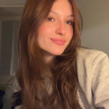 Babysitter in Ixelles-Elsene: Julia