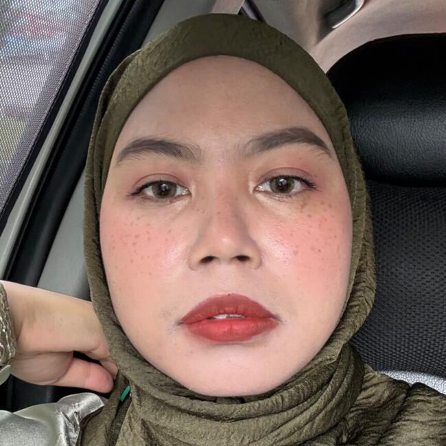 Babysitting job in Singapore Island: Noor