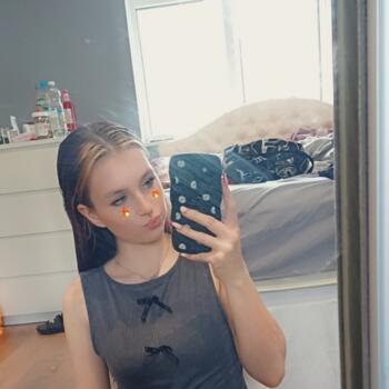 Babysitter in Woking: Heather