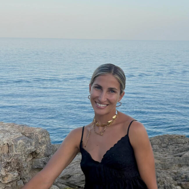 Babysitter στην περιοχή Γάζι: Ιωάννα