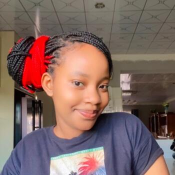 Babysitter in Istanbul: Angela