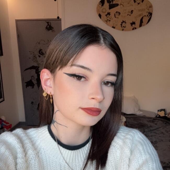 Babysitter in Mouroux: Rohmane