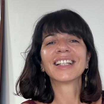 Nanny in Mésa Geitoniá: Georgia