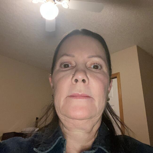 Baby-sitter in Calgary: Andrea