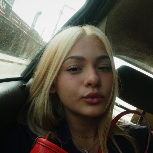Babysitter in Cabedelo: Anna Júlia