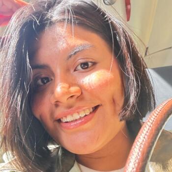 Babysitter a Mugnano di Napoli: Amy